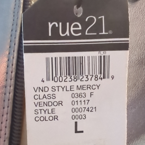 Rue21 Women's Shimmering Silver Ankle Boots - Picture 5 of 5